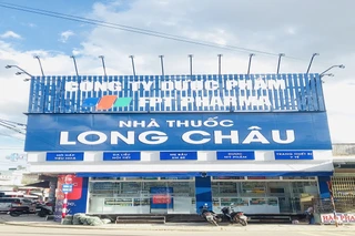 Nhà Thuốc FPT Long Châu 73 Đường 3/2 (Ngã Tư Đường 3 Tháng 2 - Trần Hưng Đạo), X. Phù Cát, Tỉnh Gia Lai