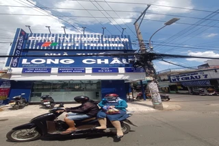 Nhà Thuốc FPT Long Châu 77 Phạm Đăng Giảng (Giao Với Đường M7, Trong Chợ Phạm Đăng Giảng), P. Bình Hưng Hòa, TP. Hồ Chí Minh