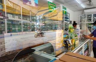 Nhà Thuốc FPT Long Châu 1313 Phạm Thế Hiển, P. Bình Đông, TP. Hồ Chí Minh