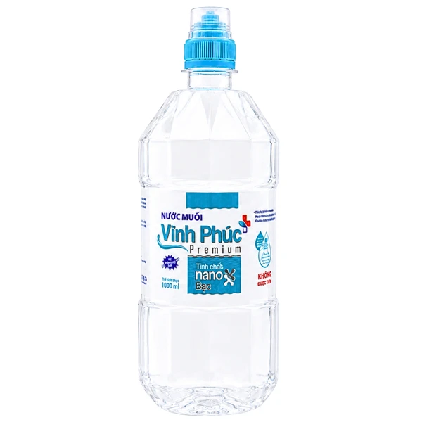 Nước muối Vĩnh Phúc Premium nano bạc 1000ml giúp loại bỏ vi khuẩn, khử mùi hôi miệng