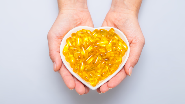 bai-viet/4-loi-ich-cua-axit-beo-omega-3-doi-voi-mong-tay.html