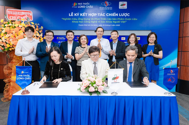 bai-viet/long-chau-hop-tac-cung-vien-cong-nghe-tien-tien-vien-han-lam-khoa-hoc-va-cong-nghe-phat-trien-duoc-pham-bao-ve-suc-khoe-nguoi-viet.html