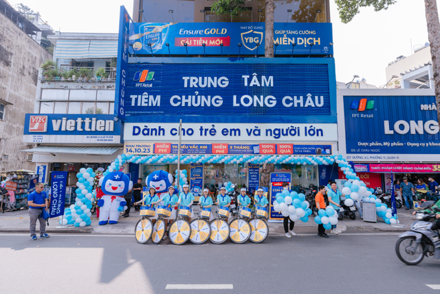 bai-viet/the-le-quay-so-trung-qua-mung-can-moc-50-trung-tam-tiem-chung-long-chau.html