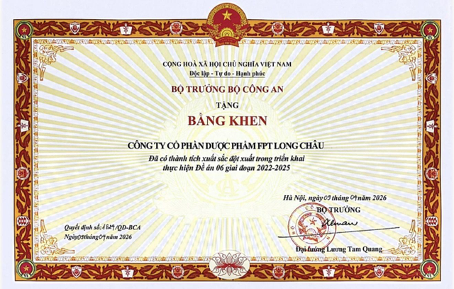 bai-viet/bo-cong-an-bieu-duong-long-chau-co-thanh-tich-xuat-sac-trong-trien-khai-thuc-hien-de-an-06.html