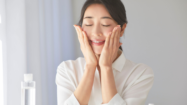 bai-viet/3-cach-dieu-chinh-cham-soc-da-khi-troi-nong-giup-da-khoe-hon.html