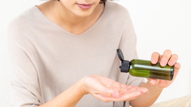 bai-viet/5-lo-toner-danh-cho-da-dau-va-lo-chan-long-to-duong-da-sang-min-rang-ro-muon-dung-suot-mua-he.html