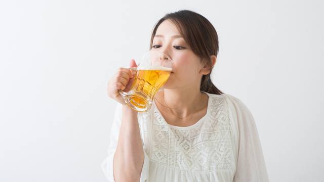 bai-viet/cho-con-bu-uong-bia-duoc-khong-nhung-dieu-me-can-biet.html