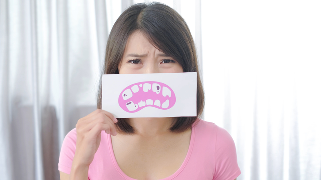 bai-viet/con-sau-rang-duoi-kinh-hien-vi-co-that-khong-su-that-bat-ngo.html