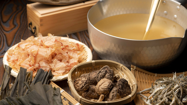 bai-viet/daishi-nuoc-dung-truyen-thong-trong-am-thuc-nhat.html