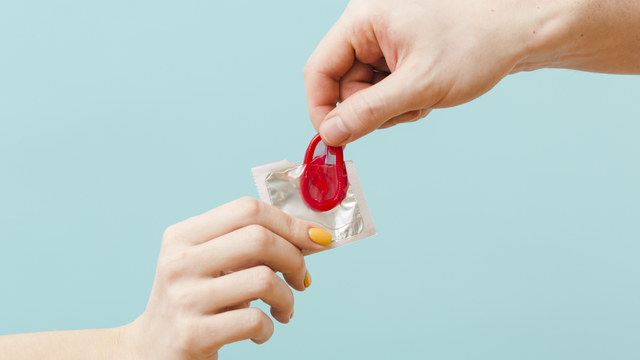 bai-viet/dau-hieu-tran-bao-cao-su-5-cach-nhan-biet-som-va-xu-ly-an-toan.html