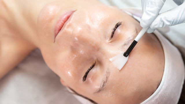 bai-viet/lam-sao-de-peel-da-nhanh-bong-yeu-to-anh-huong-thoi-gian-bong.html