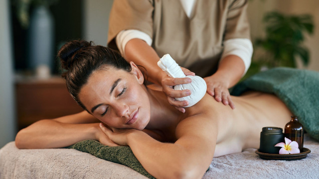 bai-viet/the-nao-la-massage-thao-duoc-nhung-tac-dung-cua-massage-thao-duoc-la-gi.html
