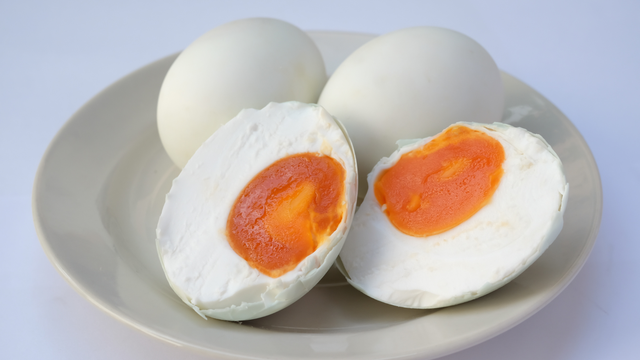 bai-viet/trung-muoi-co-can-luoc-khong-nhung-loi-ich-suc-khoe-ma-trung-muoi-mang-lai.html