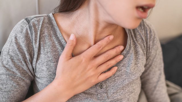 bai-viet/vi-sao-viem-phe-quan-kho-tho-khi-nao-can-di-kham-ngay.html