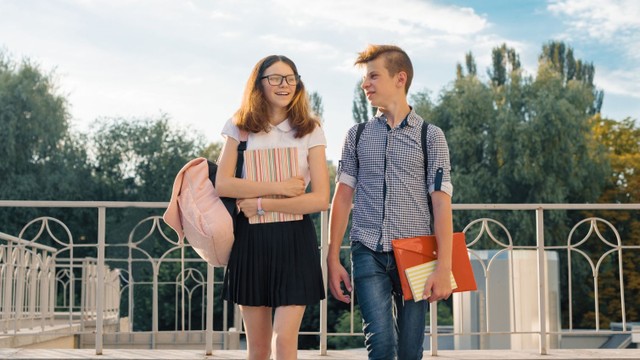 bai-viet/15-tuoi-cao-bao-nhieu-la-du-cach-toi-uu-chieu-cao-cho-tre-15-tuoi.html