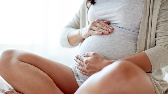 bai-viet/18-tuan-la-may-thang-thai-18-tuan-tuoi-phat-trien-ra-sao-va-me-bau-can-luu-y-gi.html