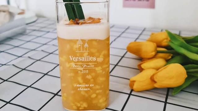 bai-viet/1-ly-che-dau-xanh-bao-nhieu-calo.html