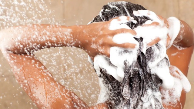 bai-viet/giai-dap-ban-khoan-1-tuan-goi-dau-may-lan-la-tot-nhat.html