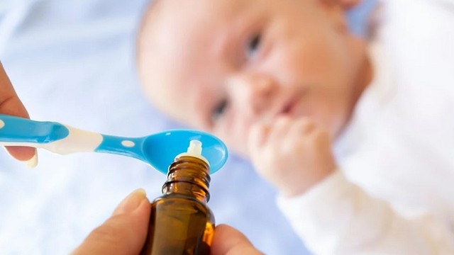 bai-viet/vai-tro-va-lieu-dung-vitamin-d3-k2-cho-tre-so-sinh.html