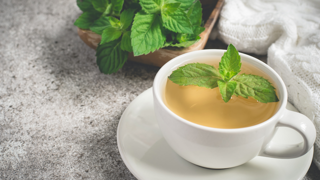 bai-viet/3-thuc-uong-ket-hop-voi-tra-xanh-giup-danh-tan-mo-noi-tang.html