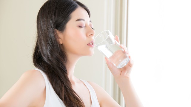 bai-viet/4-dieu-nen-lam-vao-buoi-sang-giam-lao-hoa-da.html