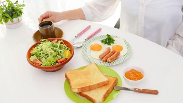 4 thói quen ăn sáng sai lầm khiến bạn khó giảm cân thành công