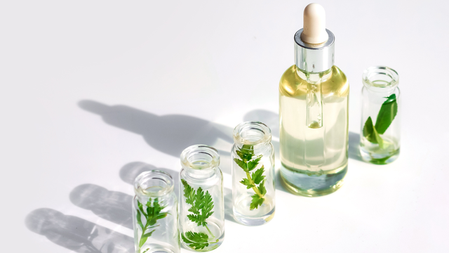 bai-viet/5-loai-duong-chat-cham-soc-da-cang-dung-som-cang-tre-lau.html