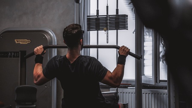 bai-viet/6-bai-tap-tay-sau-hieu-qua-danh-cho-nam-gioi-giup-tang-co-nhanh-chong.html