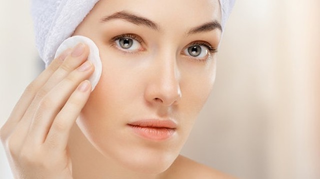 bai-viet/ban-co-biet-thanh-phan-nuoc-tay-trang-co-gi-khong.html