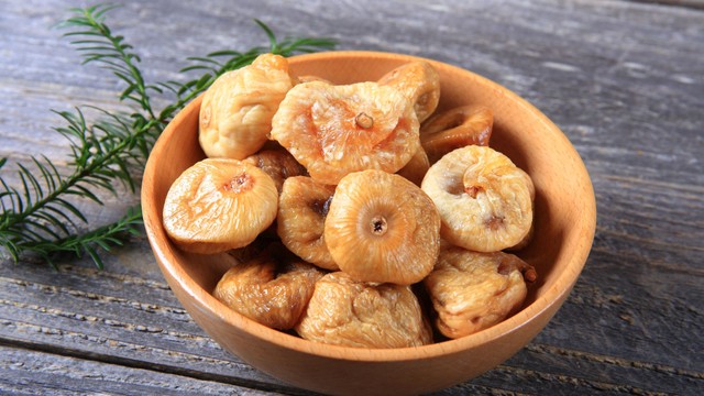 bai-viet/7-loai-trai-cay-kho-giup-ngan-ngua-benh-gout-va-axit-uric-cao.html