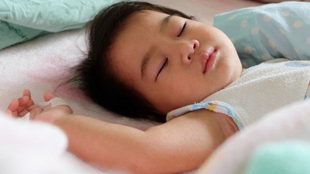 bai-viet/8-cach-giup-tre-3-tuoi-ngu-ngon-me-can-lam-ngay.html