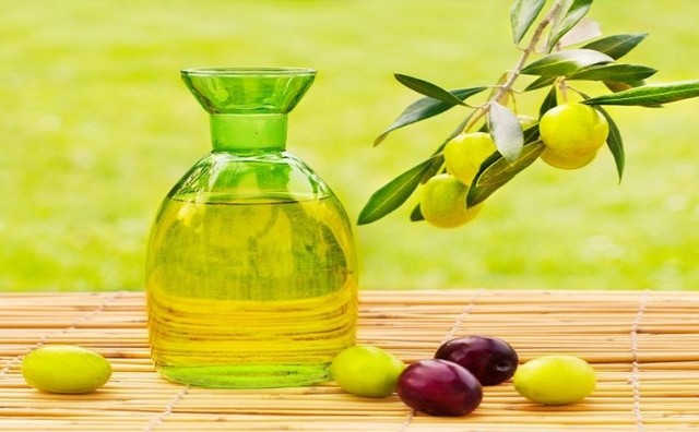 bai-viet/9-tac-dung-khi-uong-dau-oliu-luc-doi-ma-ban-khong-nen-bo-qua-31544.html