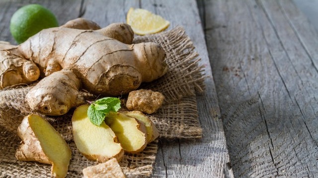 bai-viet/cach-chua-xuat-tinh-som-bang-gung-tuoi-la-gi-cac-bien-phap-tri-xuat-tinh-som-tai-nha.html