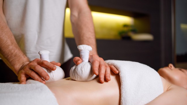 bai-viet/cach-lam-muoi-chuom-bung-sau-sinh-an-toan-va-hieu-qua-khong-phai-chi-em-nao-cung-biet.html