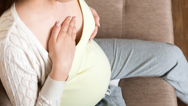 bai-viet/huong-dan-xoa-bop-chua-tac-tia-sua-dung-cach-cac-me-bim-nen-biet.html