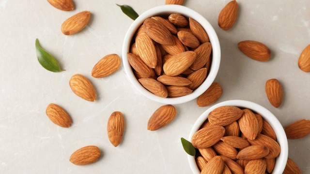 bai-viet/hat-hanh-nhan-co-tac-dung-gi-an-hat-hanh-nhan-co-beo-khong-71332.html