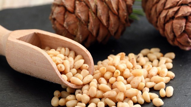 bai-viet/an-hat-thong-co-tac-dung-gi-71418.html