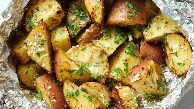 bai-viet/an-khoai-tay-nuong-co-loi-cho-suc-khoe-khong.html