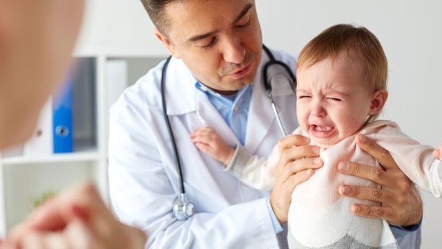 bai-viet/ap-xe-ro-luan-nhi-chua-tri-nhu-the-nao-hieu-qua-nhat-59500.html