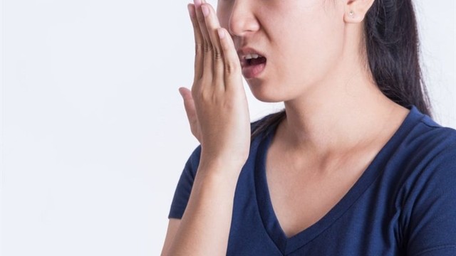 bai-viet/ba-bau-bi-hoi-mieng-phai-lam-sao-luu-y-khi-cham-soc-rang-mieng-cho-ba-bau.html