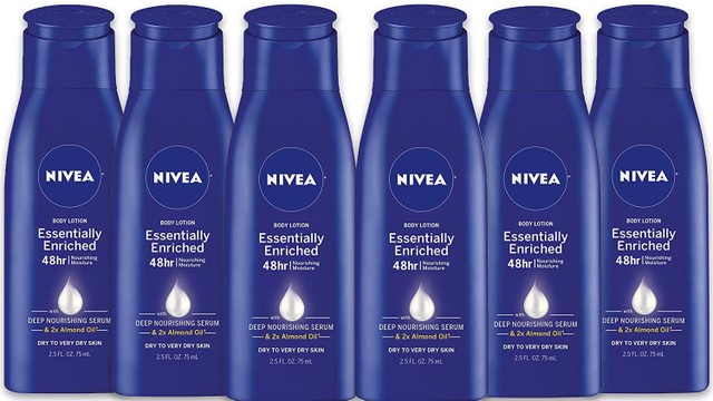 bai-viet/ba-bau-co-dung-duoc-sua-duong-the-nivea-khong-59496.html