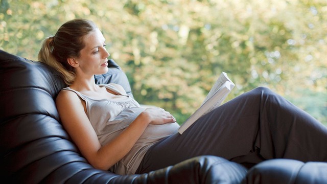 bai-viet/ba-bau-hay-mo-thay-ac-mong-co-anh-huong-xau-den-thai-nhi-hay-khong-69607.html