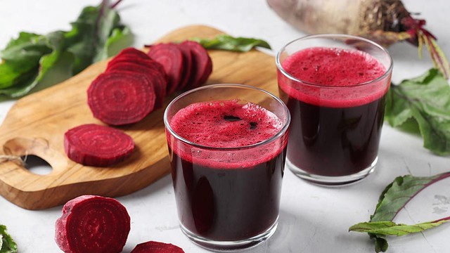 bai-viet/ba-bau-uong-nuoc-ep-cu-den-duoc-khong-nhung-dieu-me-bau-can-chu-y-khi-dung-nuoc-ep.html