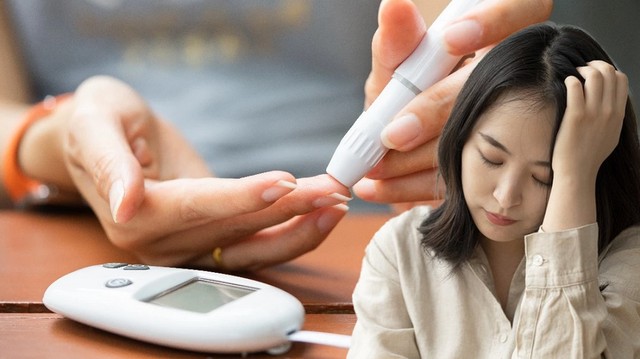 bai-viet/bai-thuoc-chua-tieu-duong-bang-khe-chua-va-trung-ga-hieu-qua.html