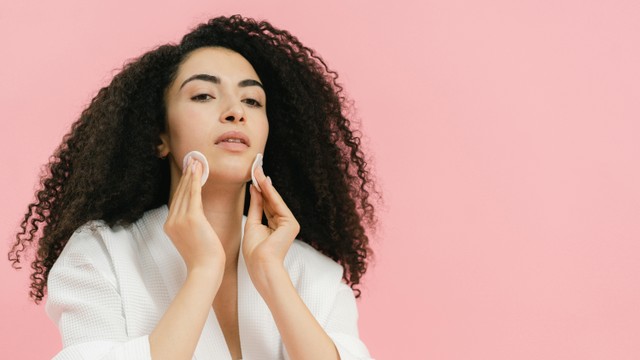 bai-viet/buoi-sang-co-can-tay-trang-khong-nhung-luu-y-khi-lam-sach-da-buoi-sang.html