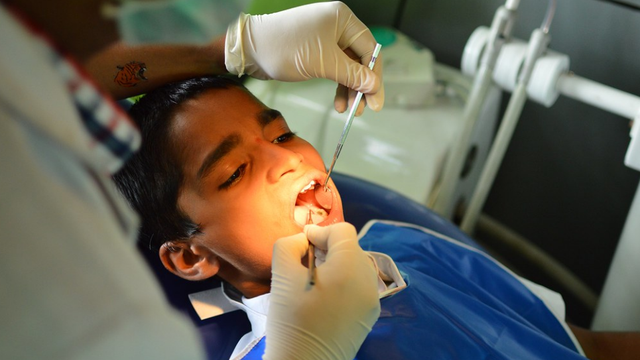 bai-viet/thuoc-te-nho-rang-tre-em-va-nhung-dieu-cha-me-can-biet.html