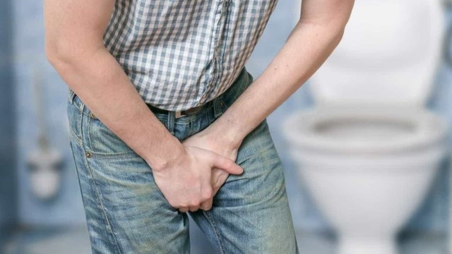 bai-viet/tieu-ra-mau-o-nam-gioi-la-gi-co-nguy-hiem-khong.html