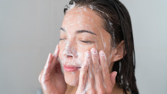 bai-viet/ban-co-dang-rua-mat-qua-nhieu-lan-trong-ngay.html