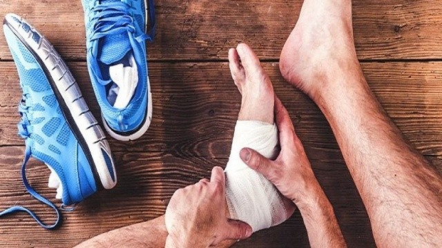 bai-viet/ban-da-biet-cach-so-cuu-hieu-qua-khi-bi-lat-co-chan-hay-chua-54840.html