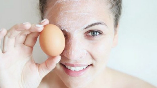 bai-viet/bat-mi-4-cach-chua-nep-nhan-vung-mat-tu-trung-ga-cuc-ki-hieu-qua-61745.html